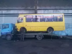 послуги евакуаторів, маніпуляторів, тралів : Львів, область, Україна